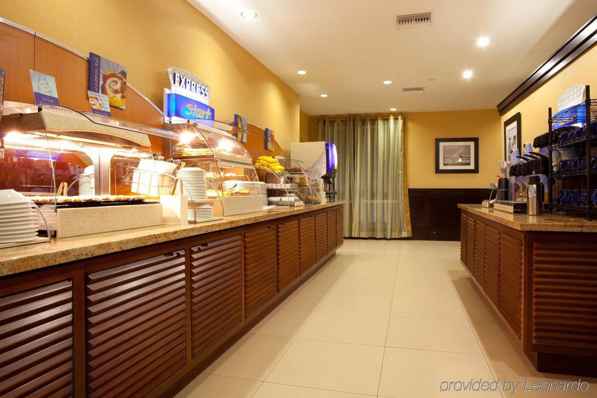 Holiday Inn Express Jacksonville Beach By Ihg Dış mekan fotoğraf